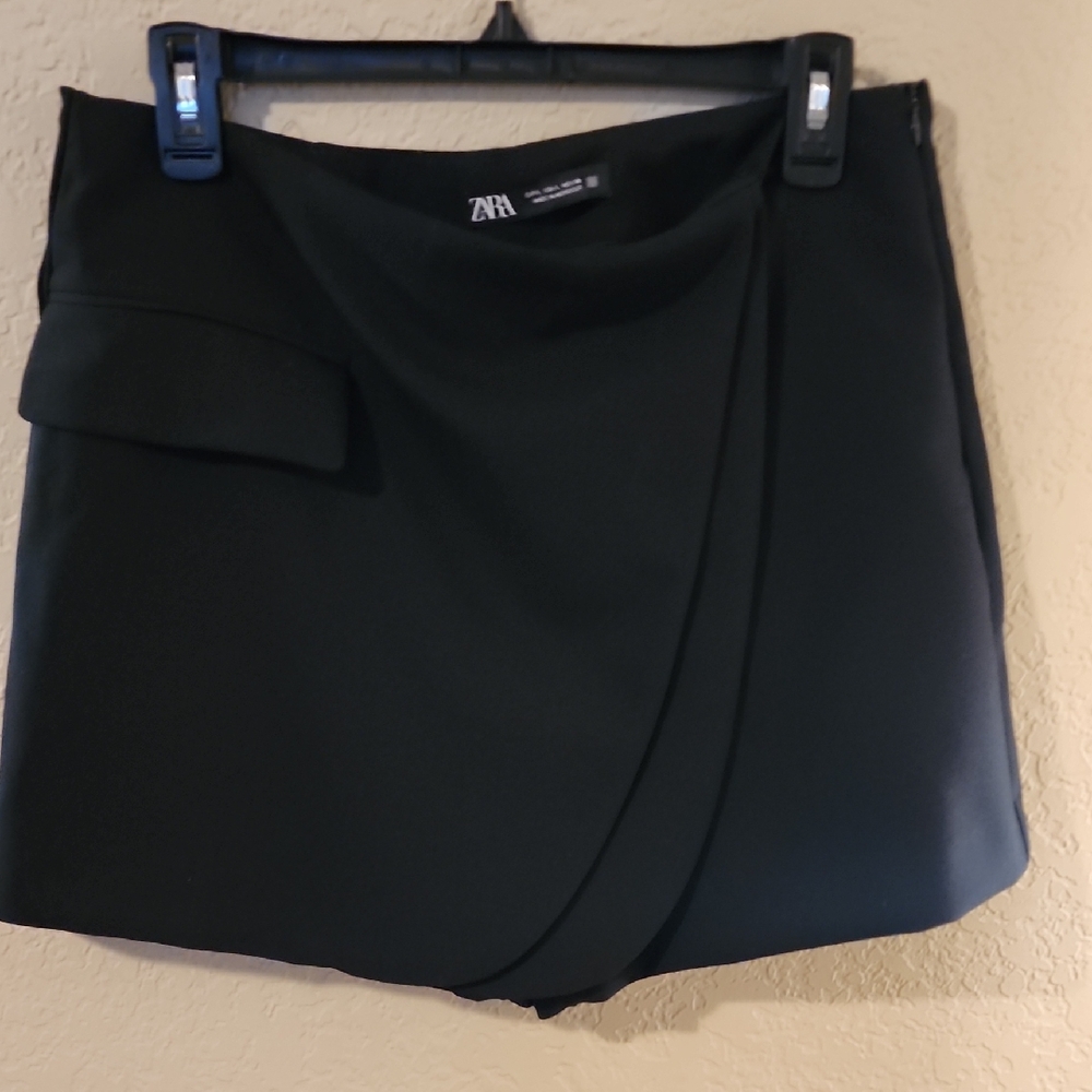 Zara Black Mini Wrap Skirt for Work